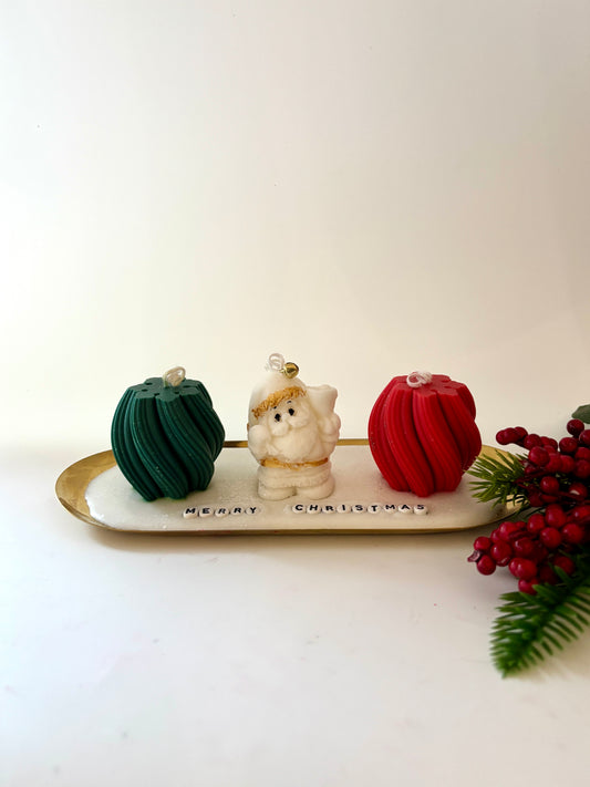 Santa’s Merry Trio